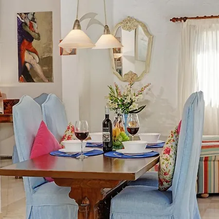 Casa Cumbre - 3 Bedroom 마르베야