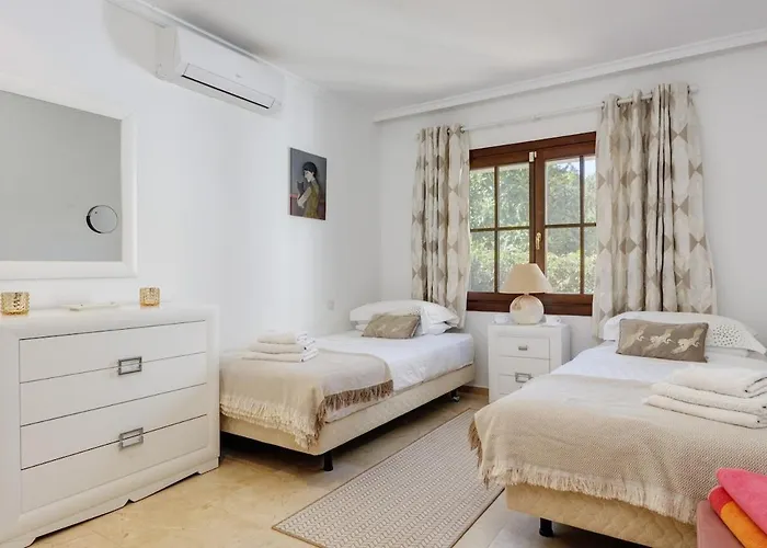 Casa Cumbre - 3 Bedroom فيلة ماربيا